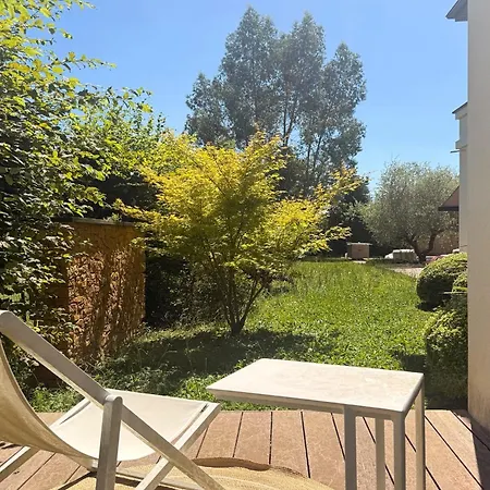 Ferrand Modern With A Heated Pool And A Garden فيلة